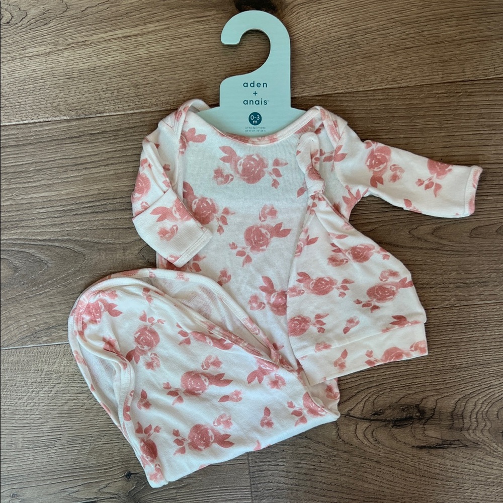 aden + anais White and Pink Floral Newborn Gown & Hat Set